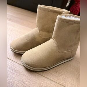 Tan Suede Winter Boots